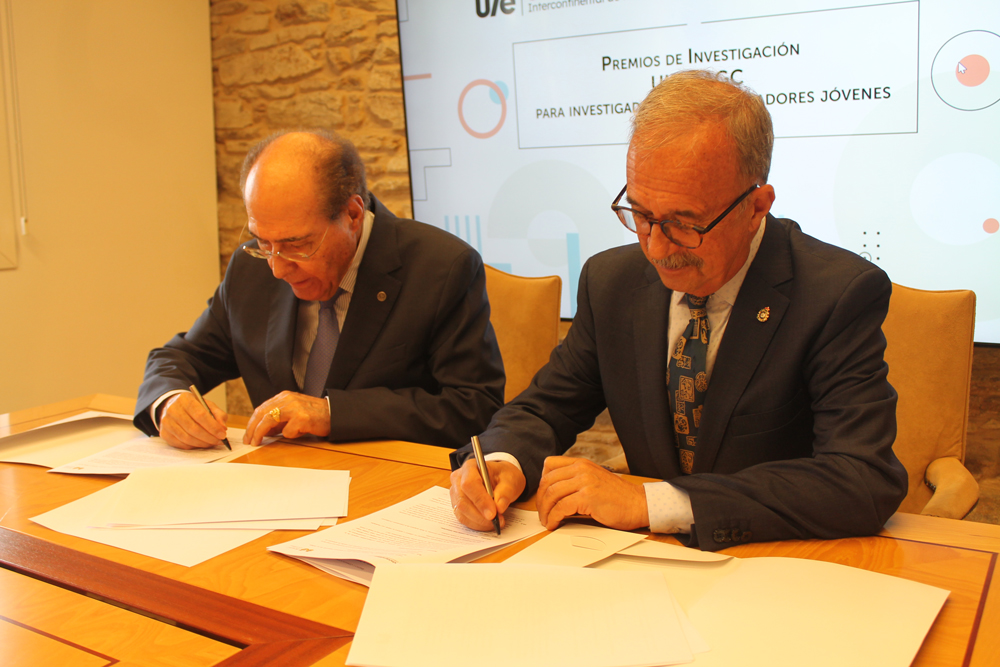 Firma convenio premios RAGC y UIE